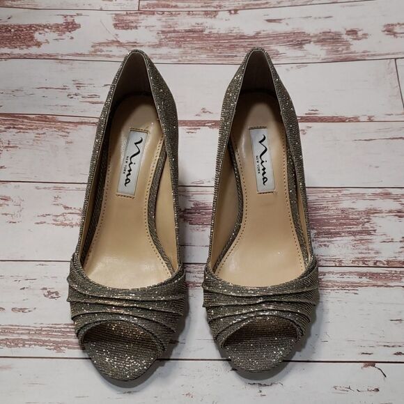 NIB Nina Shoes Carolyn Steel Luna Shine -size 5 - Picture 3 of 7